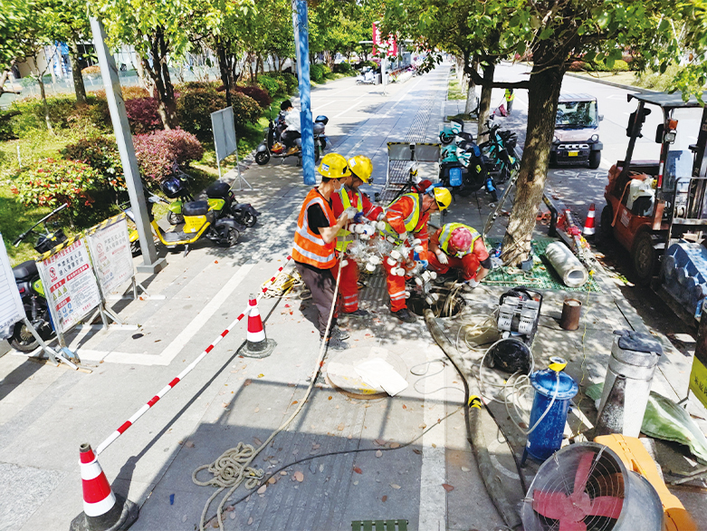  惠东UV-CIPP紫外光固化修复